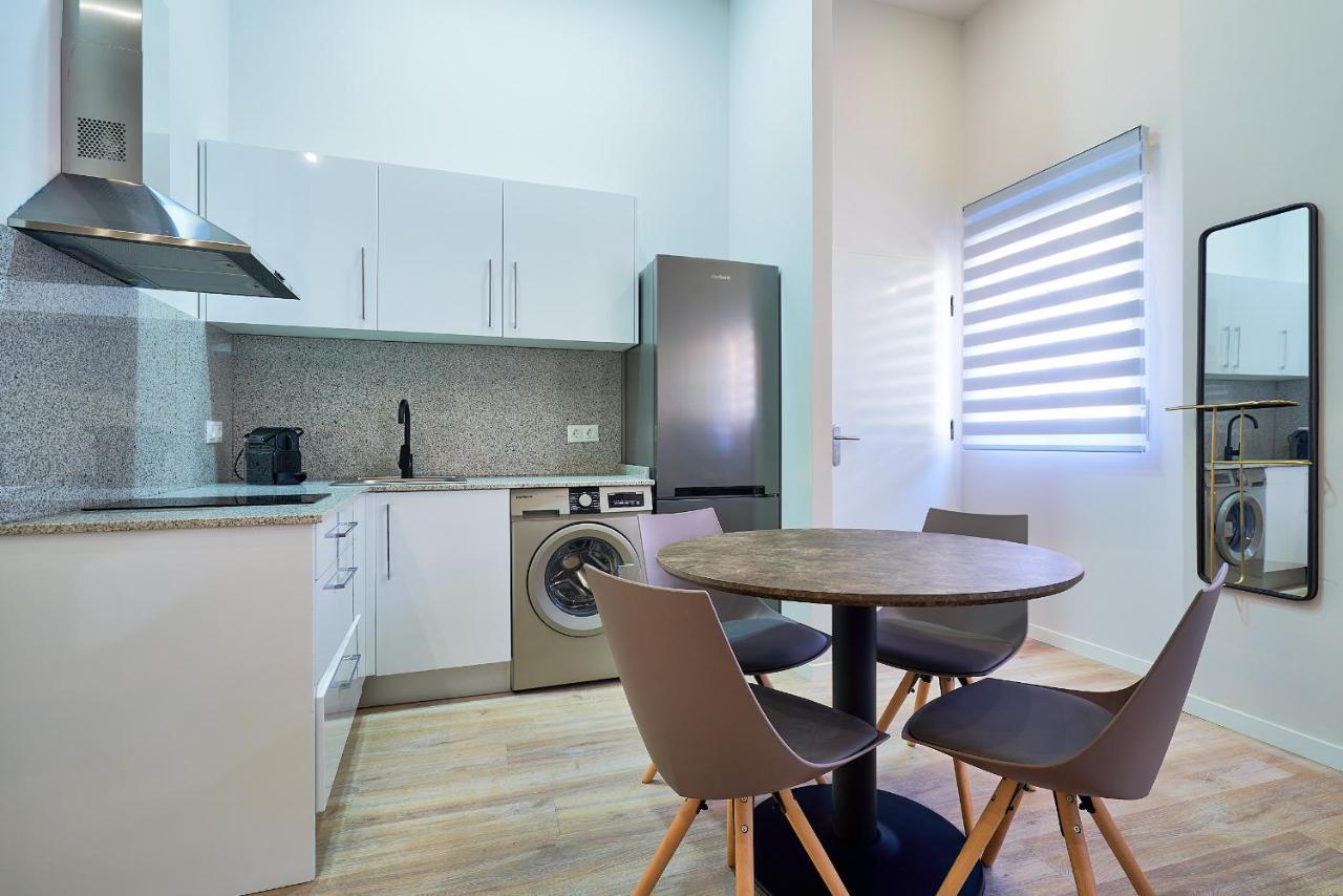 Del Parque Flats Estudio Capuchinos Малага Екстериор снимка