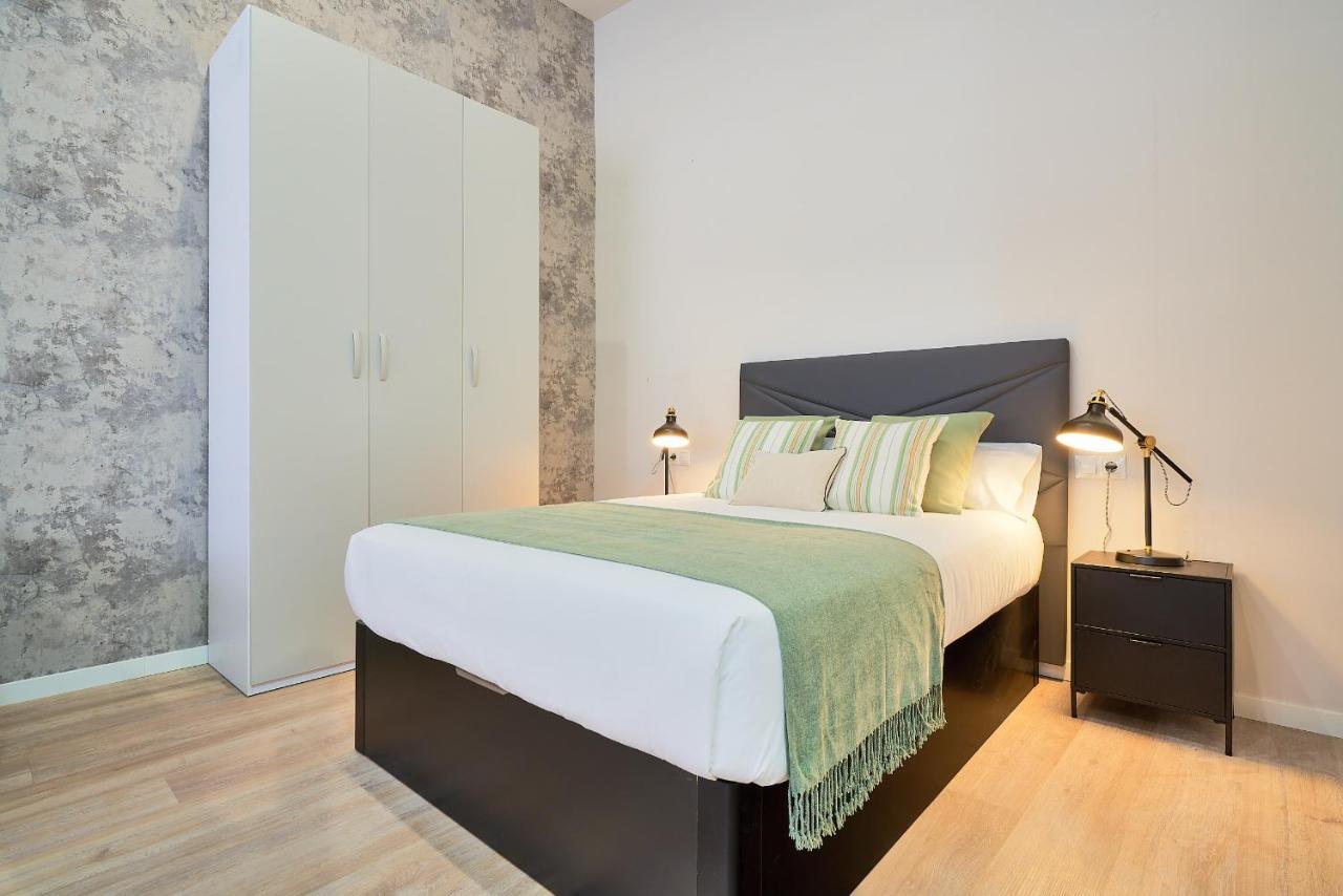 Del Parque Flats Estudio Capuchinos Малага Екстериор снимка