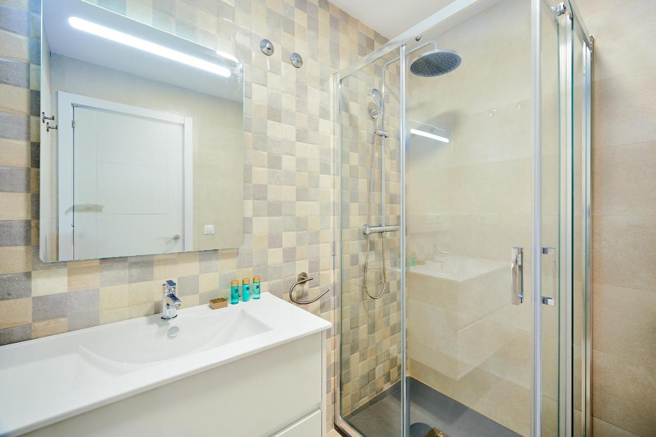 Del Parque Flats Estudio Capuchinos Малага Екстериор снимка