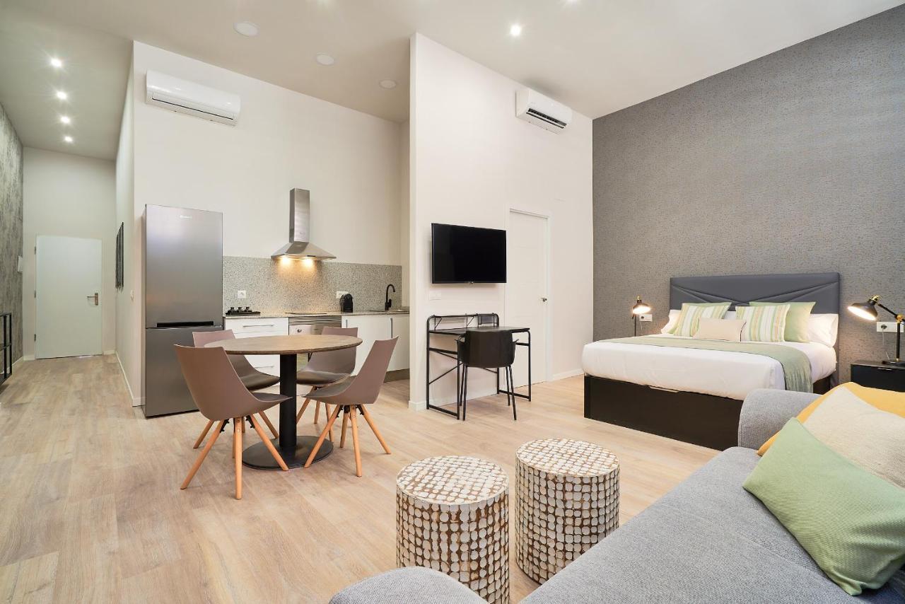 Del Parque Flats Estudio Capuchinos Малага Екстериор снимка