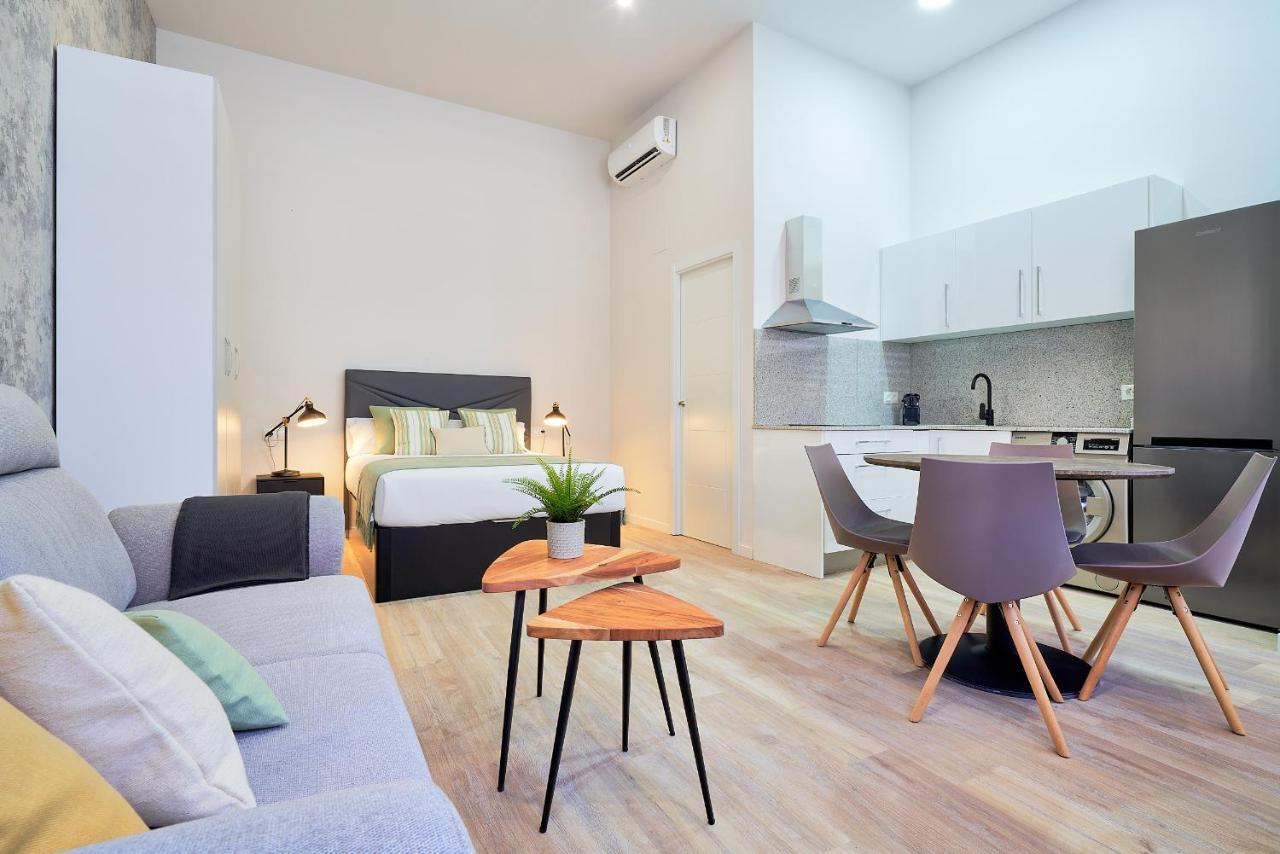 Del Parque Flats Estudio Capuchinos Малага Екстериор снимка